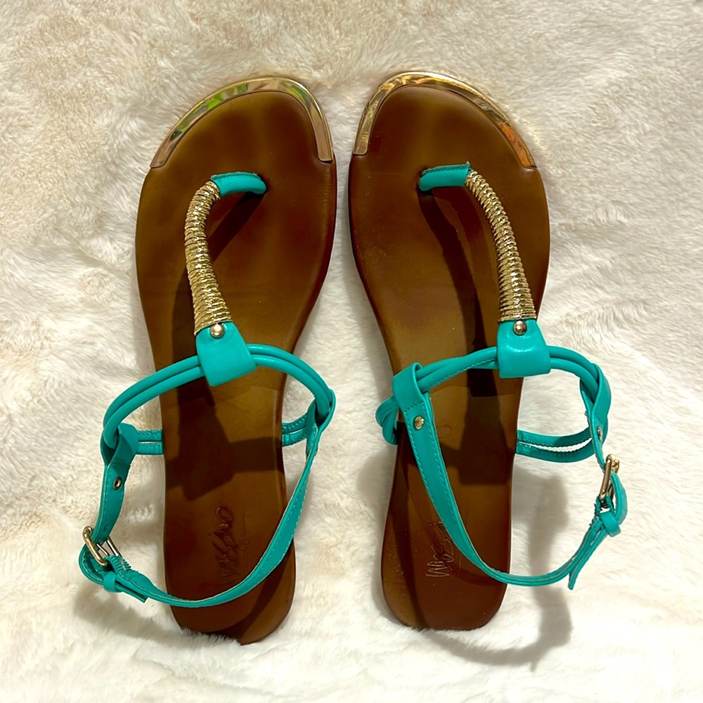 Mossimo women’s brown and teal sandals size 8.5